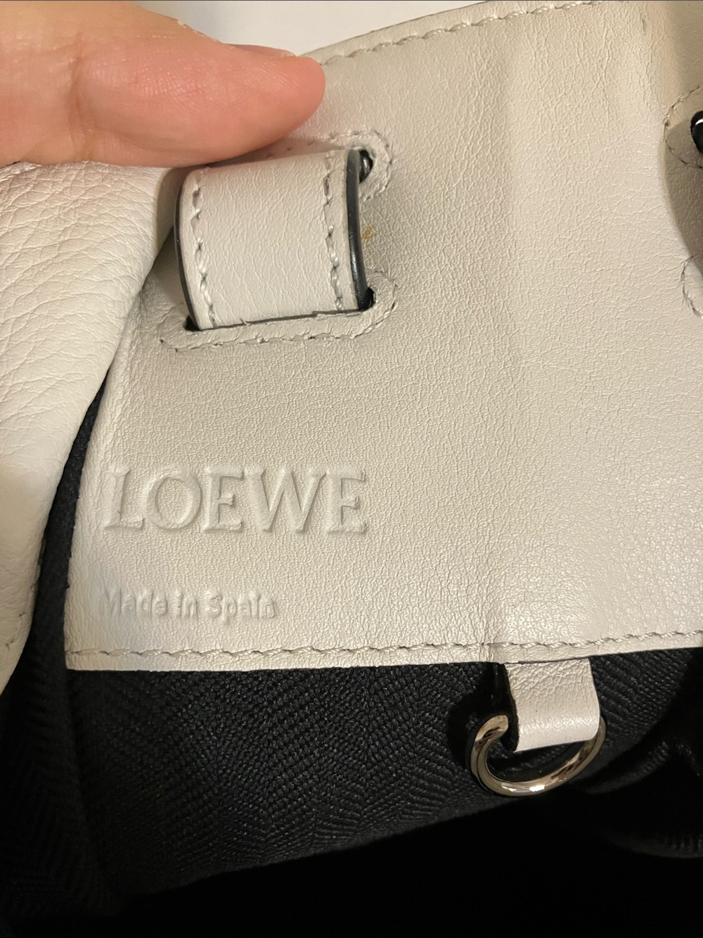 Loewe White Leather Hammock Bag - Picture 2 of 9